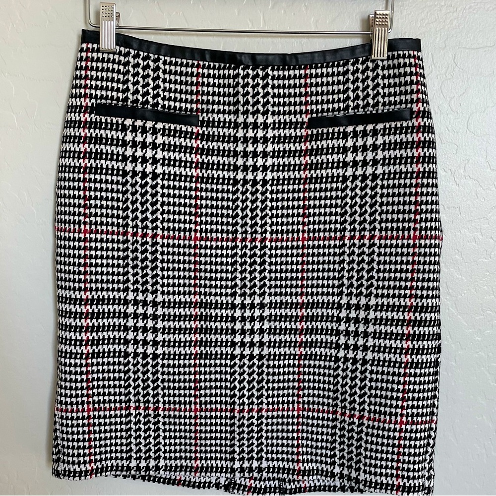 Talbots houndstooth pencil skirt